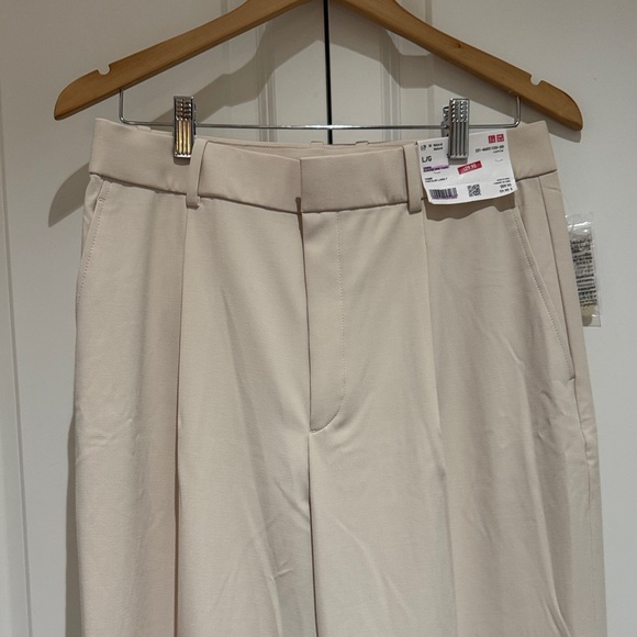 Uniqlo Women's Cream Trousers - Picture 4 of 6